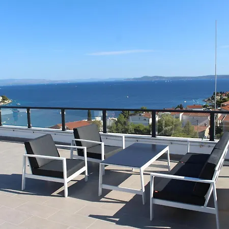 C-views Appartement Trogir